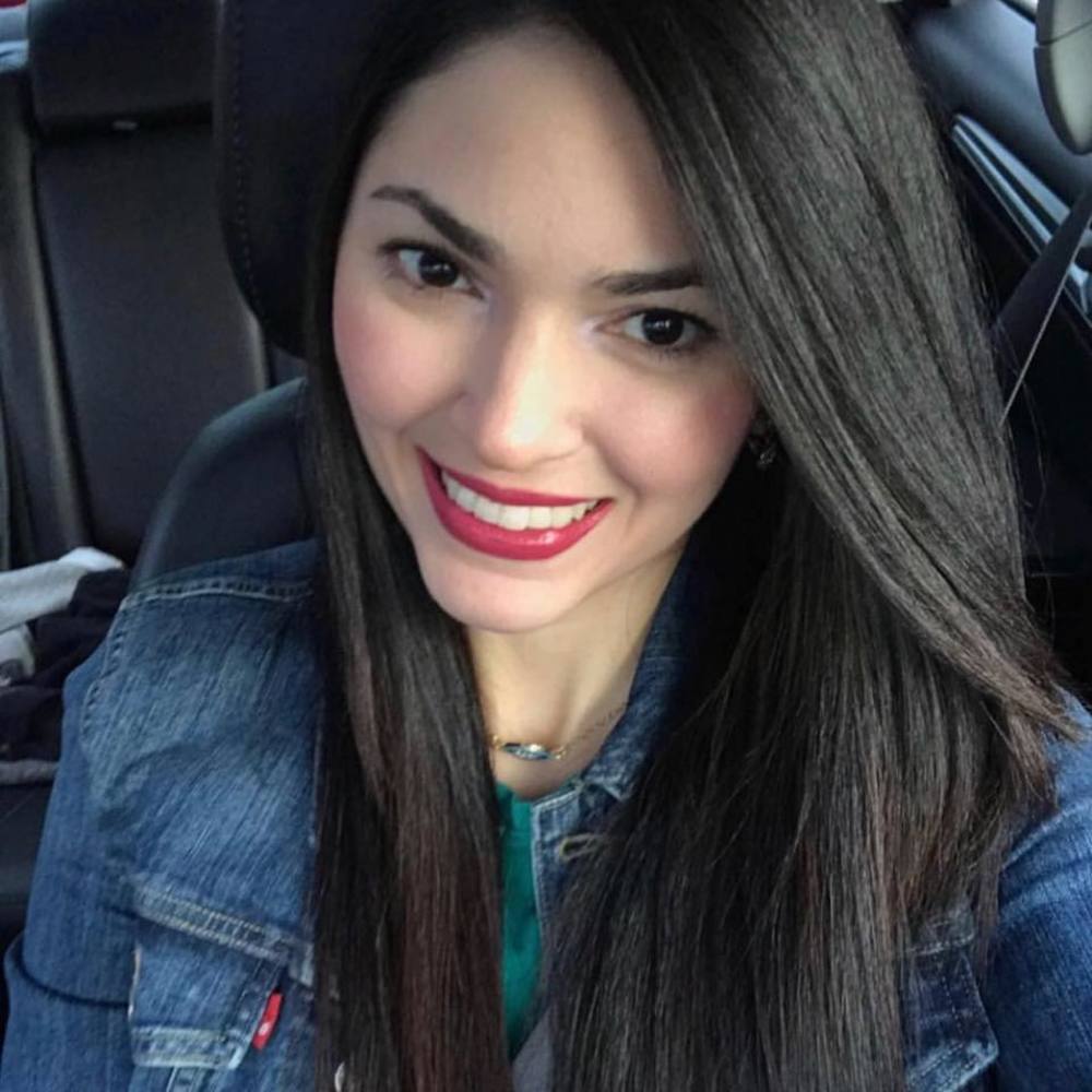 Meet your Posher, Laila